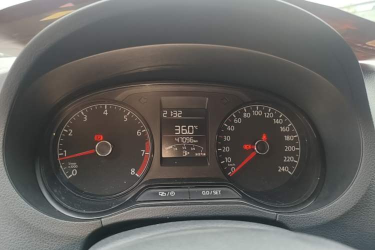 Used Volkswagen Polo 2016 1.4L Manual Fashion Model Instrument Cluster