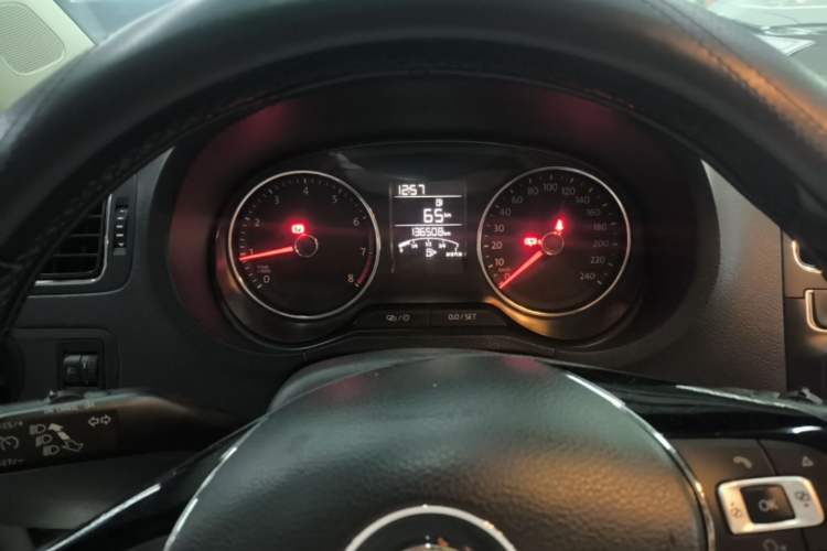 Used Volkswagen Polo 2016 1.6L Manual Comfort Model Instrument Cluster