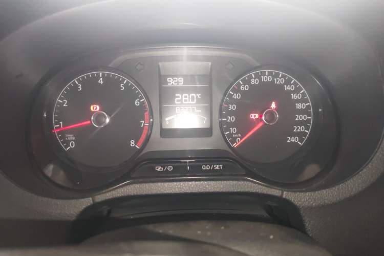 Used Volkswagen Polo 2016 1.4L Manual Fashion Model Instrument Cluster