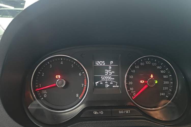Used Volkswagen Polo 2016 1.6L Automatic Comfort Model Instrument Cluster