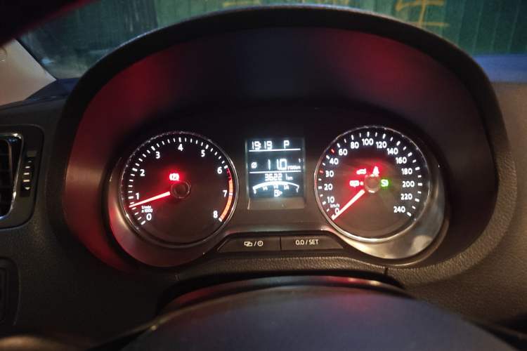 Used Volkswagen Polo 2016 1.6L Automatic Comfort Model Instrument Cluster