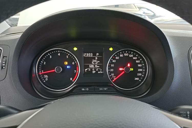 Used Volkswagen Polo 2016 1.6L Automatic Comfort Model Instrument Cluster