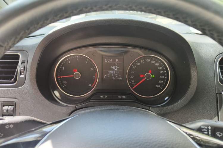Used Volkswagen Polo 2016 1.6L Automatic Comfort Model Instrument Cluster