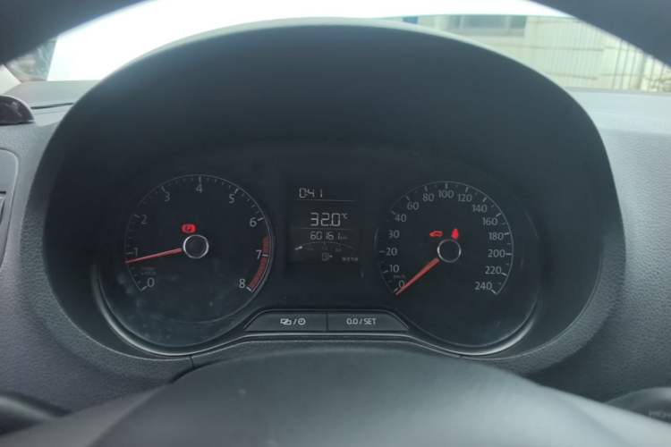 Used Volkswagen Polo 2016 1.4L Manual Fashion Model Instrument Cluster