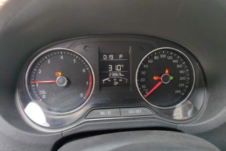 Used Volkswagen Polo 2016 1.6L Automatic Comfort Model Instrument Cluster