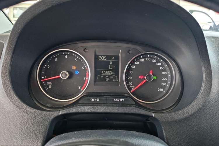 Used Volkswagen Polo 2016 1.6L Automatic Comfort Model Instrument Cluster