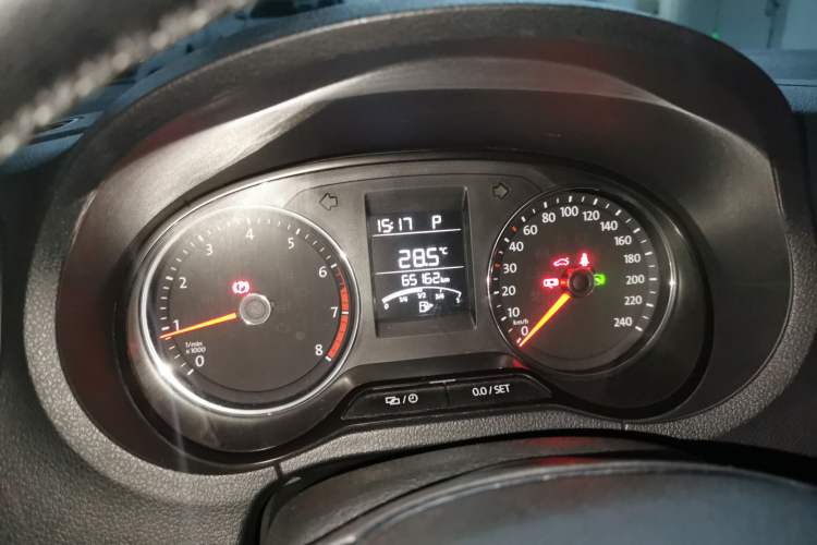 Used Volkswagen Polo 2016 1.6L Automatic Comfort Model Instrument Cluster