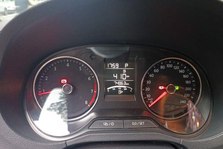 Used Volkswagen Polo 2016 1.6L Automatic Comfort Model Instrument Cluster
