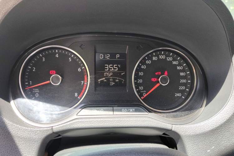 Used Volkswagen Polo 2016 1.6L Automatic Comfort Model Instrument Cluster