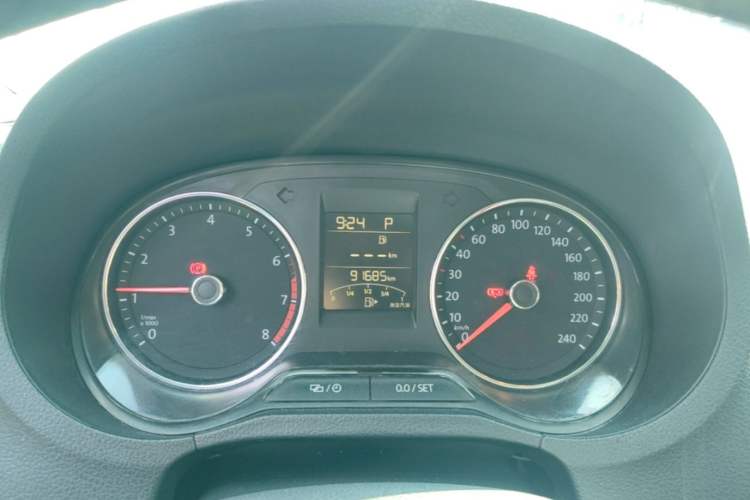 Used Volkswagen Polo 2016 1.6L Automatic Comfort Model Instrument Cluster