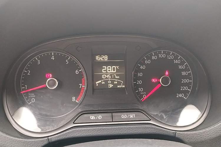Used Volkswagen Polo 2016 1.4L Manual Fashion Model Instrument Cluster