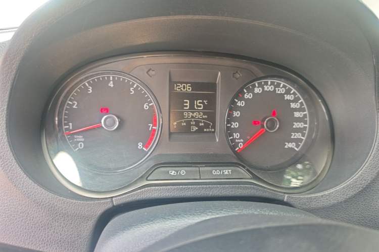 Used Volkswagen Polo 2016 1.4L Manual Fashion Model Instrument Cluster