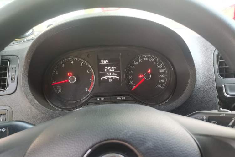 Used Volkswagen Polo 2016 1.4L Manual Fashion Model Instrument Cluster