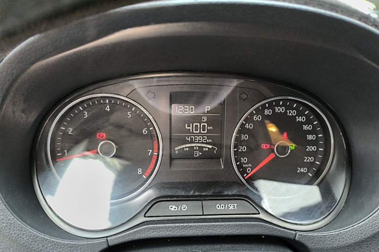 Used Volkswagen Polo 2016 1.6L Automatic Comfort Model Instrument Cluster
