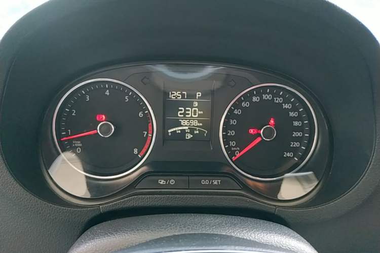 Used Volkswagen Polo 2016 1.6L Automatic Comfort Model Instrument Cluster