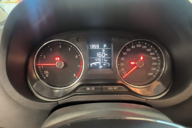 Used Volkswagen Polo 2016 1.6L Automatic Comfort Model Instrument Cluster