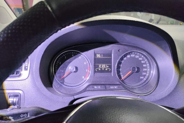 Used Volkswagen Polo 2016 1.6L Automatic Luxury Model Instrument Cluster