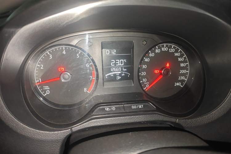 Used Volkswagen Polo 2016 1.4L Manual Fashion Model Instrument Cluster