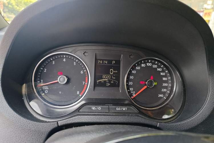 Used Volkswagen Polo 2016 1.6L Automatic Comfort Model Instrument Cluster