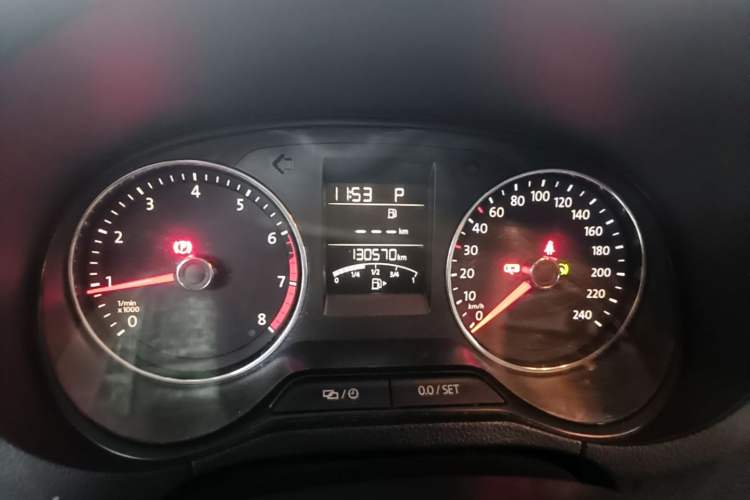 Used Volkswagen Polo 2016 1.6L Automatic Luxury Model Instrument Cluster