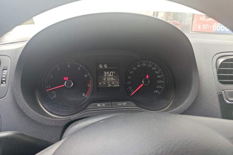 Used Volkswagen Polo 2016 1.4L Manual Fashion Model Instrument Cluster