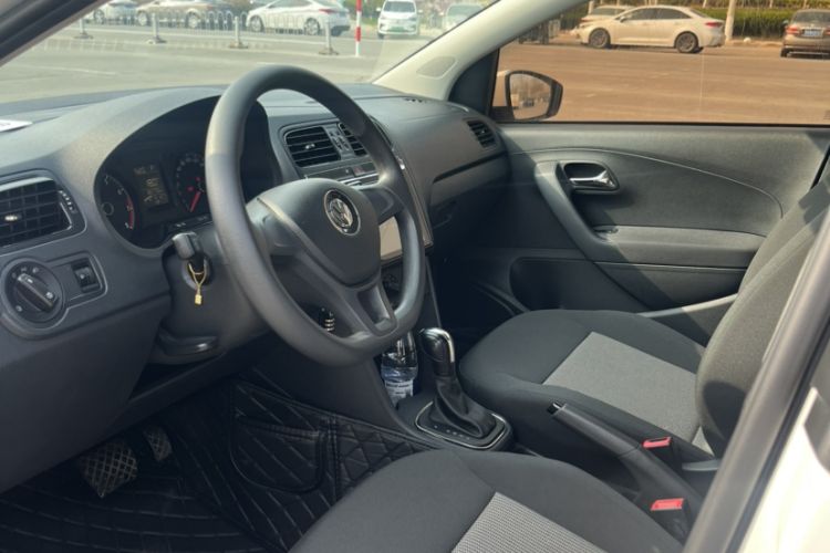 Used Volkswagen Polo 2016 1.4L Automatic Trendy Model Interior 1