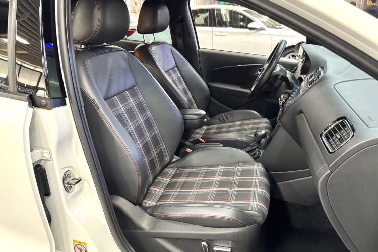 Used Volkswagen Polo 2016 1.4TSI GTI Interior 10