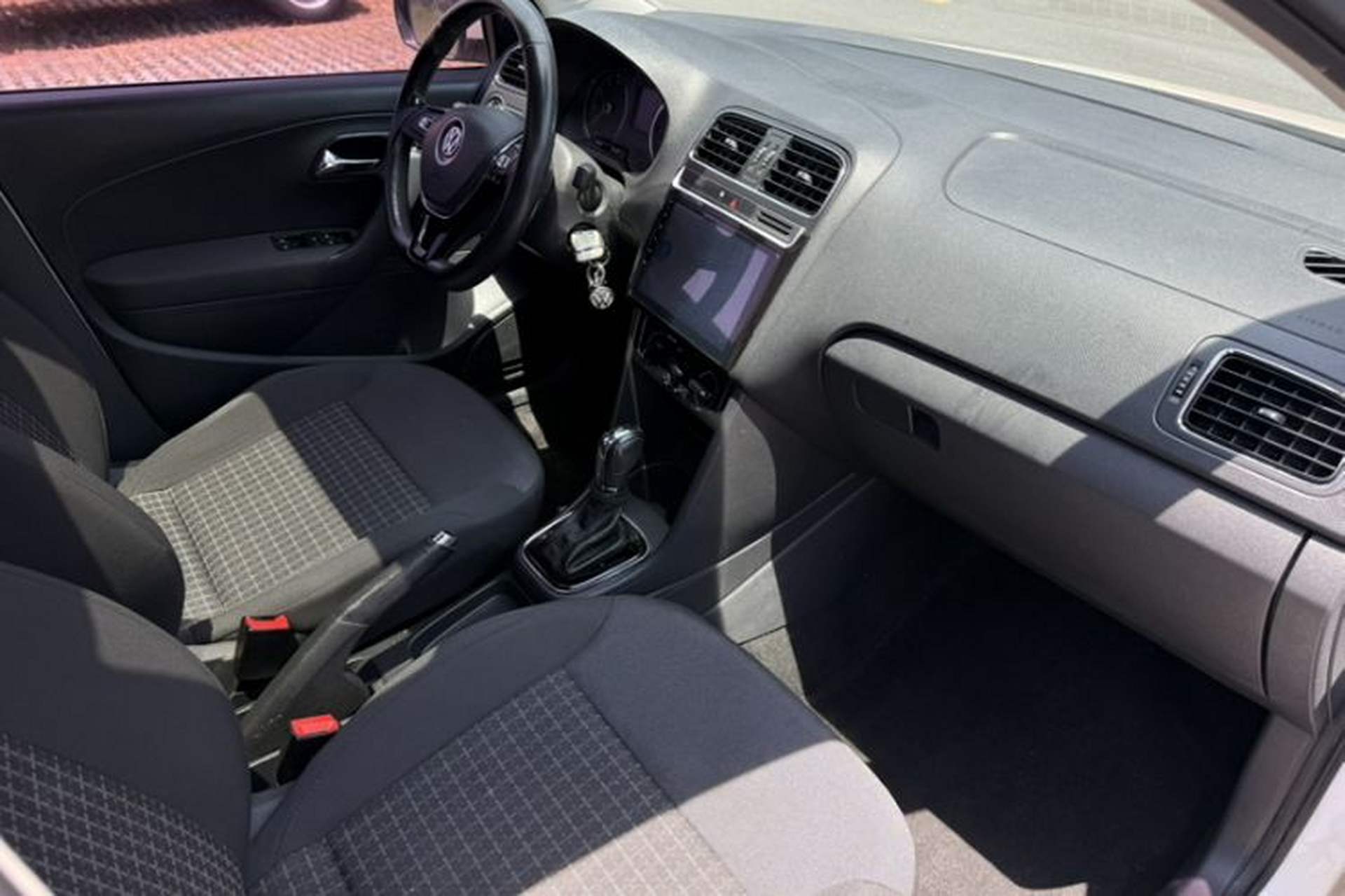 Used Volkswagen Polo 2016 1.6L Automatic Comfort Model Interior 3