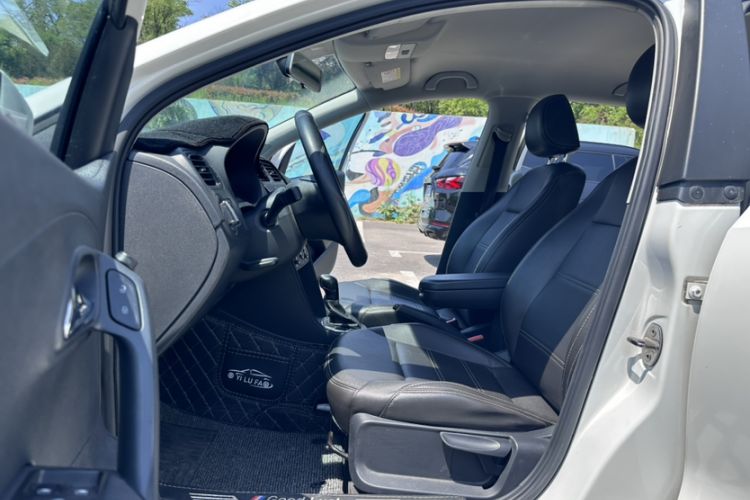 Used Volkswagen Polo 2016 1.4L Automatic Trendy Model Interior 3