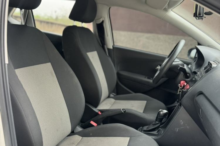 Used Volkswagen Polo 2016 1.4L Automatic Trendy Model Interior 4