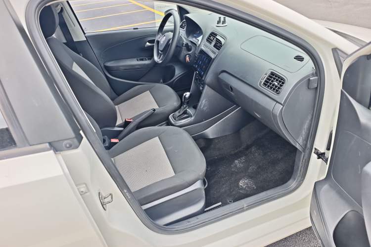 Used Volkswagen Polo 2016 1.4L Automatic Trendy Model Interior 6