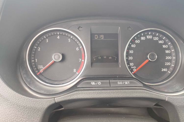 Used Volkswagen Polo 2016 1.6L Automatic Comfort Model Interior 6