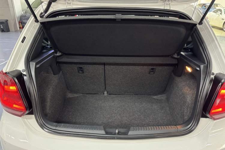 Used Volkswagen Polo 2016 1.4TSI GTI Interior 8