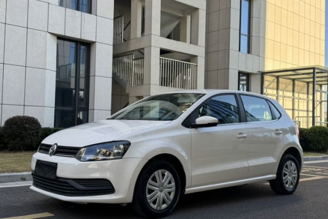 Volkswagen Polo 2016 1.4L Automatic Trendy Model usado
