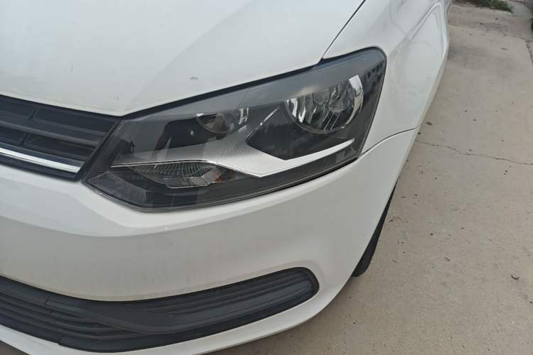 Used Volkswagen Polo 2016 1.4L Automatic Trendy Model Left Front Headlight