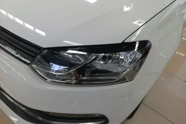 Used Volkswagen Polo 2016 1.6L Automatic Comfort Model Left Front Headlight