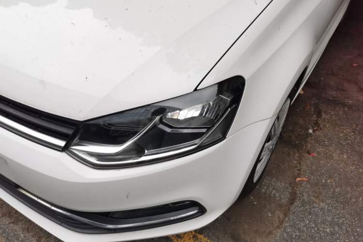 Used Volkswagen Polo 2016 1.6L Automatic Comfort Model Left Front Headlight