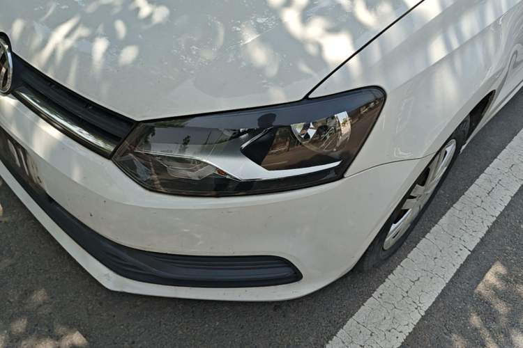 Used Volkswagen Polo 2016 1.4L Manual Fashion Model Left Front Headlight