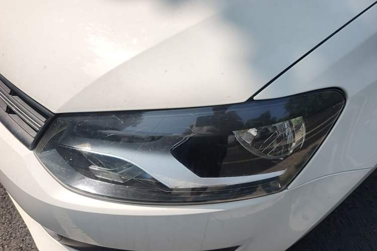 Used Volkswagen Polo 2016 1.4L Manual Fashion Model Left Front Headlight