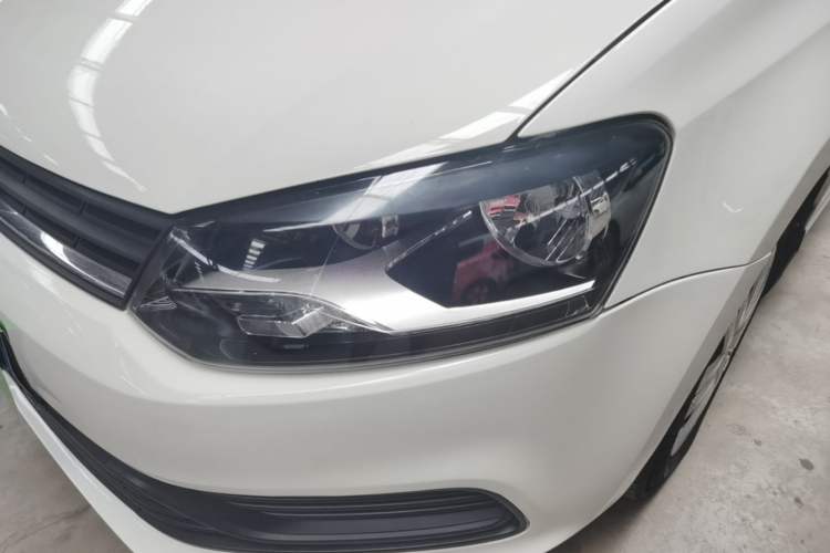 Used Volkswagen Polo 2016 1.4L Automatic Trendy Model Left Front Headlight