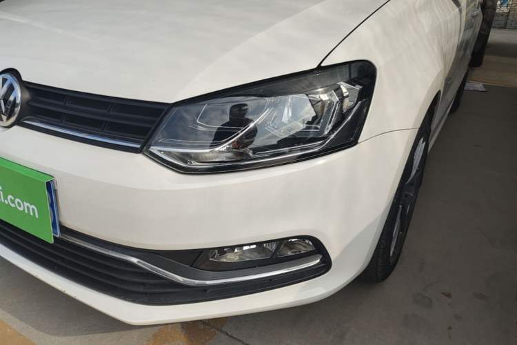 Used Volkswagen Polo 2016 1.6L Automatic Comfort Model Left Front Headlight