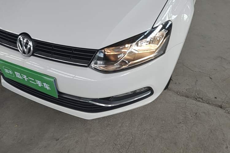 Used Volkswagen Polo 2016 1.6L Automatic Comfort Model Left Front Headlight