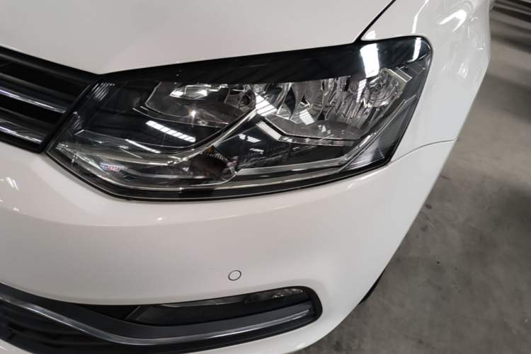 Used Volkswagen Polo 2016 1.6L Automatic Luxury Model Left Front Headlight