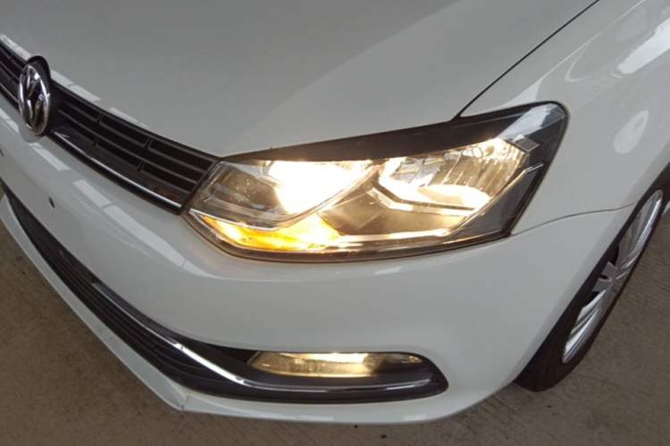 Used Volkswagen Polo 2016 1.6L Automatic Comfort Model Left Front Headlight