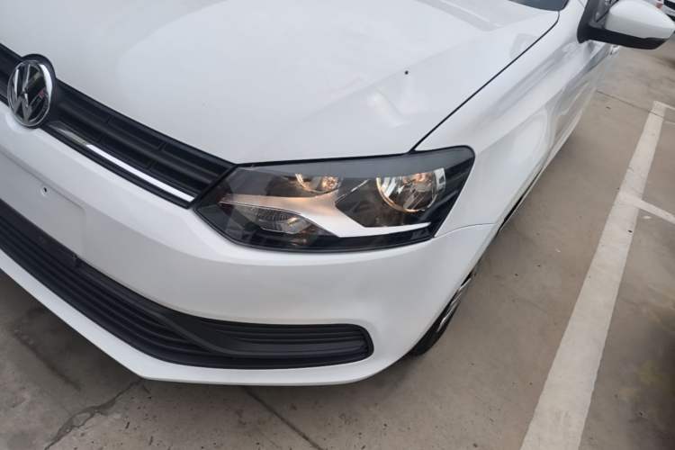 Used Volkswagen Polo 2016 1.4L Automatic Trendy Model Left Front Headlight