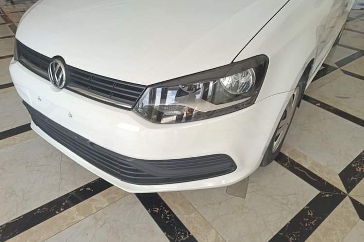 Used Volkswagen Polo 2016 1.4L Automatic Trendy Model Left Front Headlight