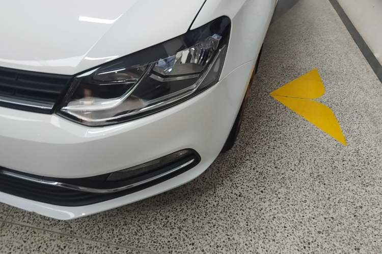 Used Volkswagen Polo 2016 1.6L Automatic Comfort Model Left Front Headlight