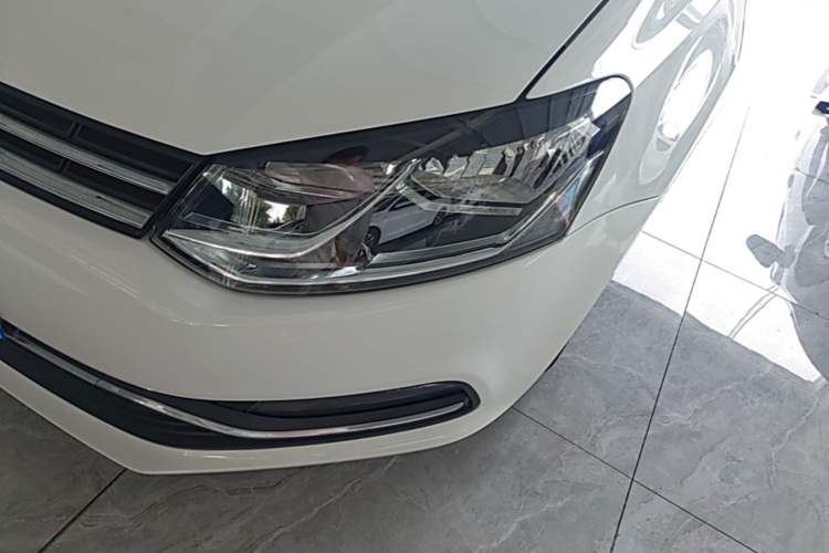 Used Volkswagen Polo 2016 1.6L Automatic Comfort Model Left Front Headlight