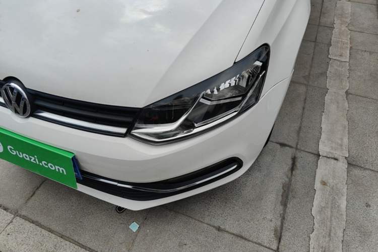 Used Volkswagen Polo 2016 1.6L Automatic Comfort Model Left Front Headlight
