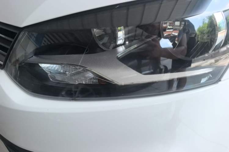 Used Volkswagen Polo 2016 1.4L Manual Fashion Model Left Front Headlight